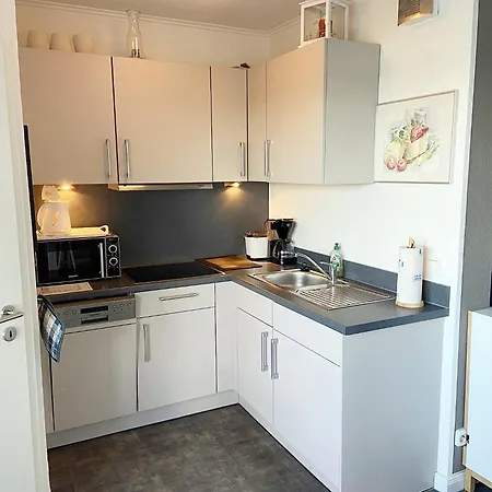 Apartment G14-004 *