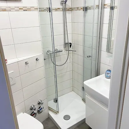 Apartment G14-004